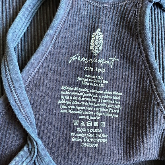 Happiness Runs Crop - Picture 3 of 3